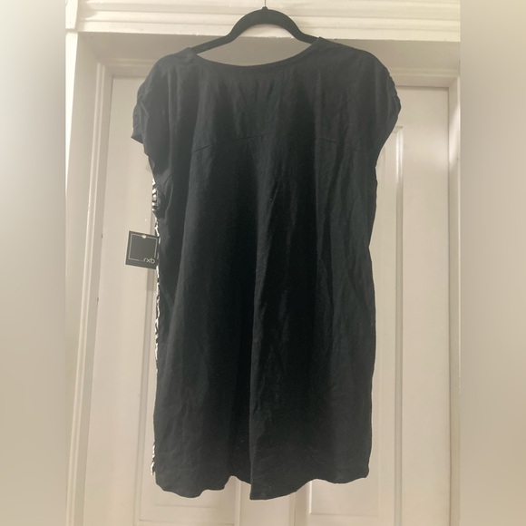 Black and White Geometric Pattern Cap Sleeve Blouse Size Large by RXB - Picture 2 of 3